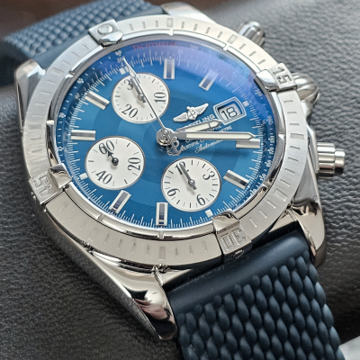 Швейцарские часы Breitling Chronomat Evolution