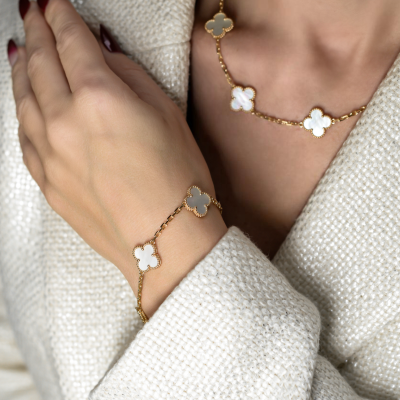 Браслет Van Cleef & Arpels Vintage Alhambra bracelet, 5 motifs