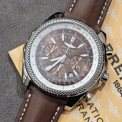 Швейцарские часы Breitling Navitimer BENTLEY MOTORS BRONZE DIAL SPECIAL EDITION