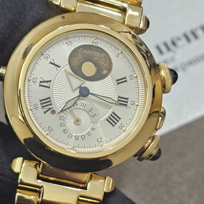 Швейцарские часы Cartier Pasha Alarm Moon