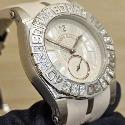 Швейцарские часы Roger Dubuis Easy Diver Ladies