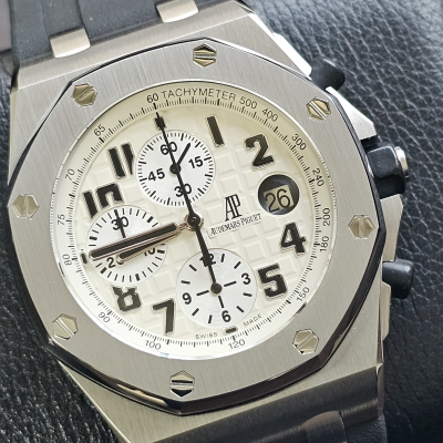 Швейцарские часы Audemars Piguet Royal Oak Offshore Safari Chronograph