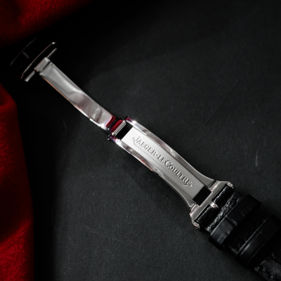 Швейцарские часы Jaeger-LeCoultre Master Control Date