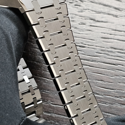 Швейцарские часы Audemars Piguet  ROYAL OAK CHRONOGRAPH 41 MM