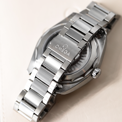 Швейцарские часы Omega Seamaster Aqua Terra 150M