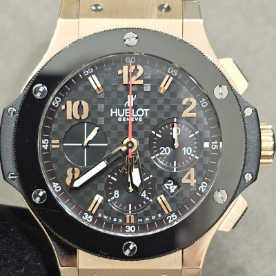 Швейцарские часы Hublot Big Bang Gold Ceramic 44 mm