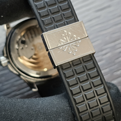 Швейцарские часы Patek Philippe Aquanaut Ladies