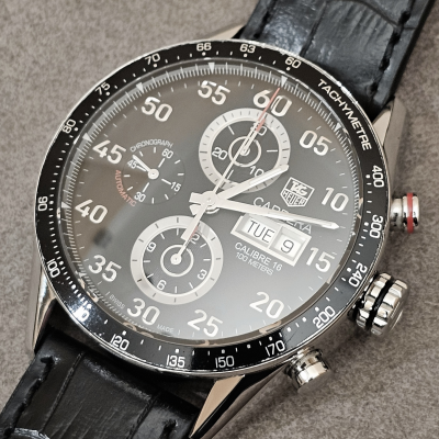 Швейцарские часы Tag Heuer Carrera