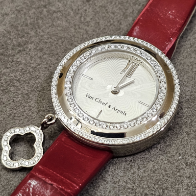 Швейцарские часы Van Cleef & Arpels Charms