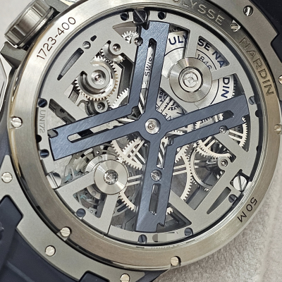 Швейцарские часы Ulysse Nardin Executive Blast Tourbillon Automatic 45 mm