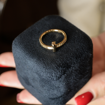 Кольцо Tiffany & Co T1 Ring in Yellow Gold with Diamonds