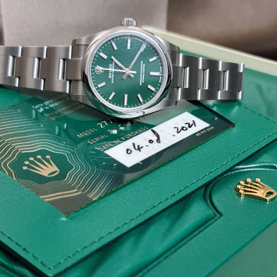 Швейцарские часы Rolex Oyster Perpetual Green Dial 31mm