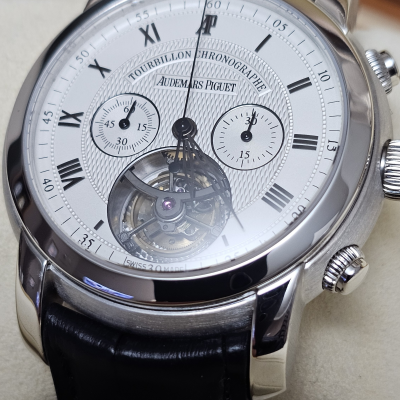 Швейцарские часы Audemars Piguet Jules Audemars Tourbillon Chronograph