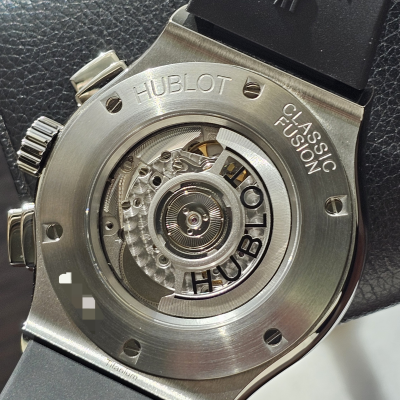 Швейцарские часы Hublot Classic Fusion Aero Chronograph Titanium