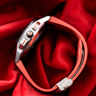 Швейцарские часы Tag Heuer Connected Super Mario